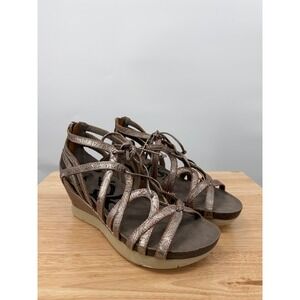 OTBT Nomadic Womens 8.5M Leather Wedge Sandals Bronze Strappy Gladiator Zip Boho